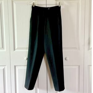 Joan Leslie wool blend 6 Petite VTG woman’s black dress slacks. Pleated front,